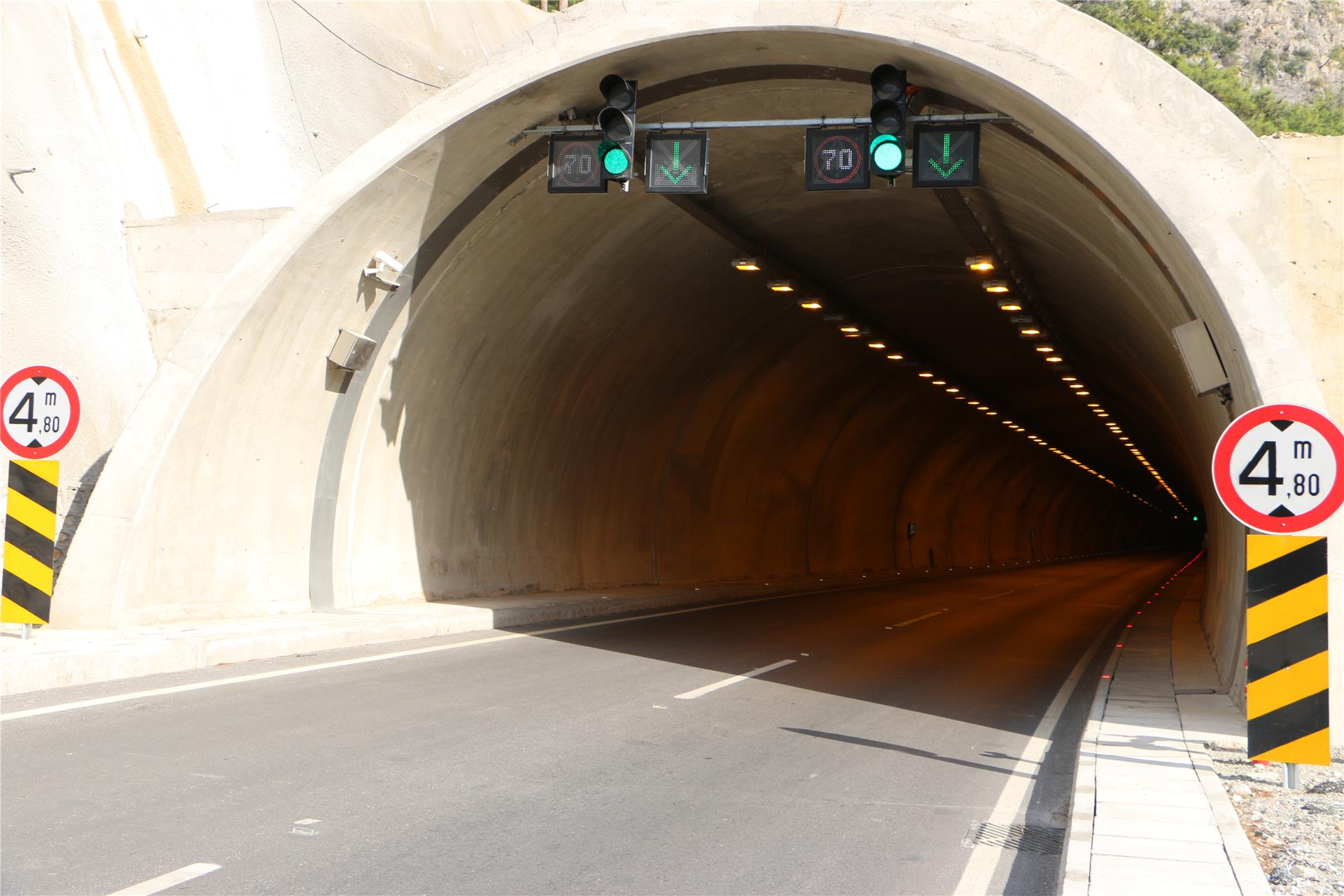 Tunnel- und Autobahnmanagement - Yunex Traffic